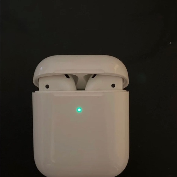 Airpods 2nd Gen. - Picture 3 of 4